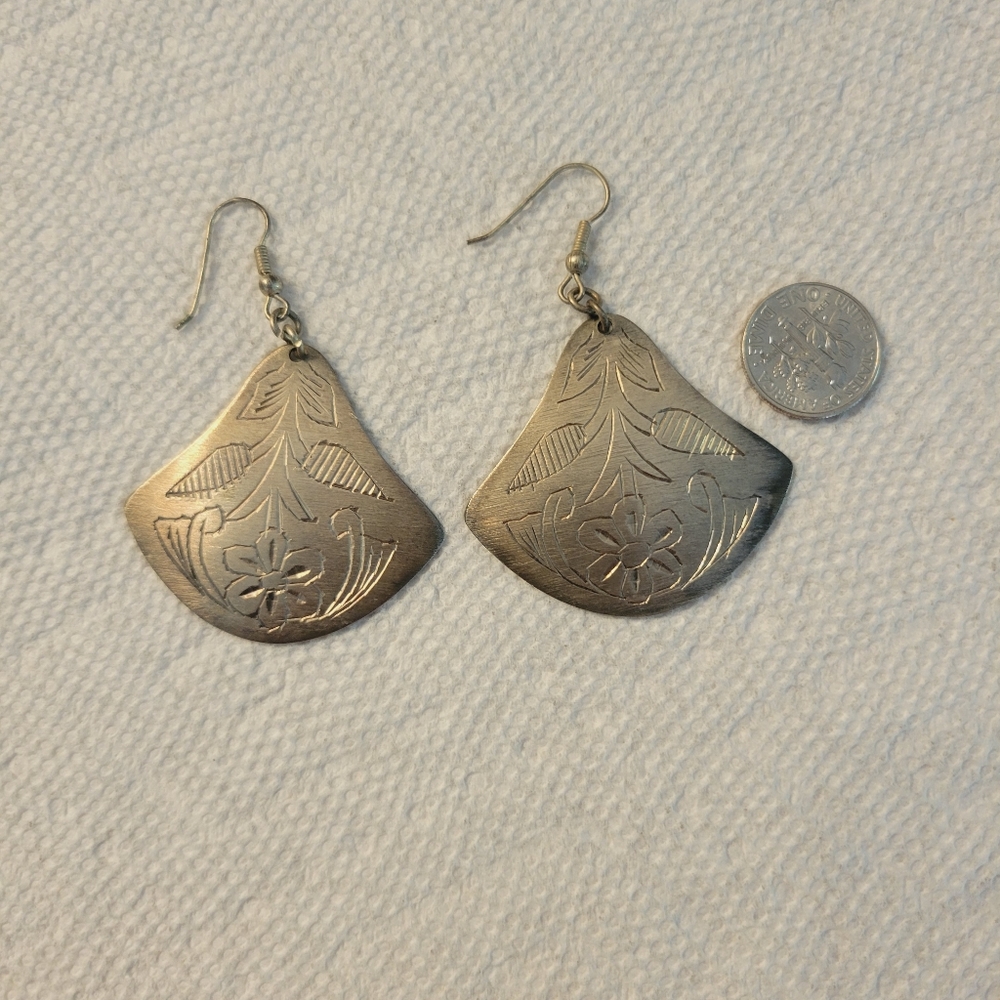 Vintage etched silver plated earrings